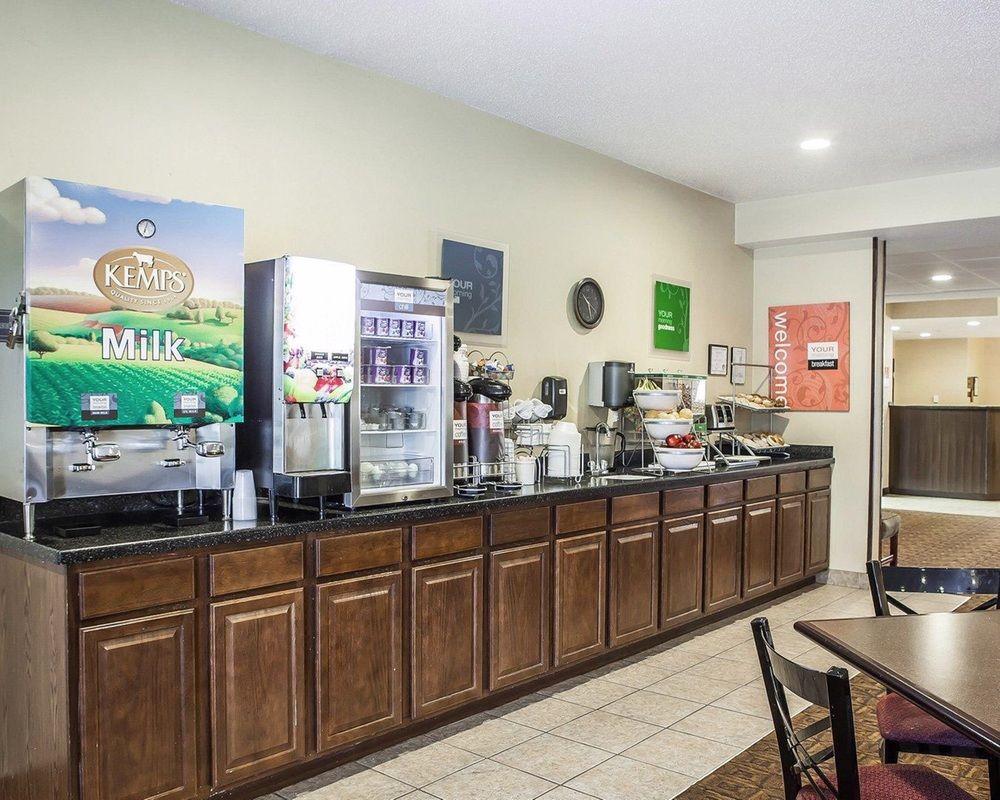 Comfort Suites Cedar Falls Ngoại thất bức ảnh