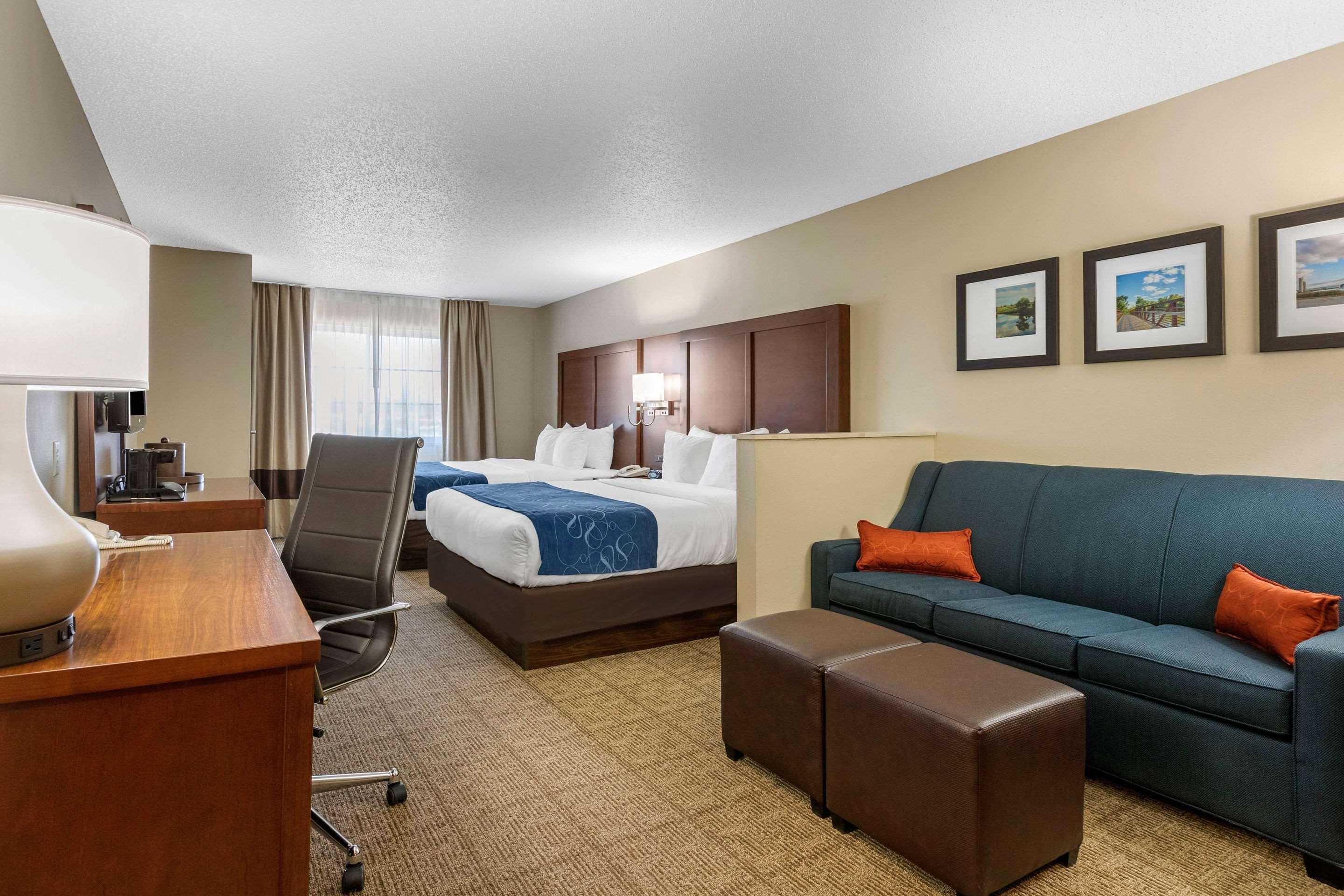 Comfort Suites Cedar Falls Ngoại thất bức ảnh