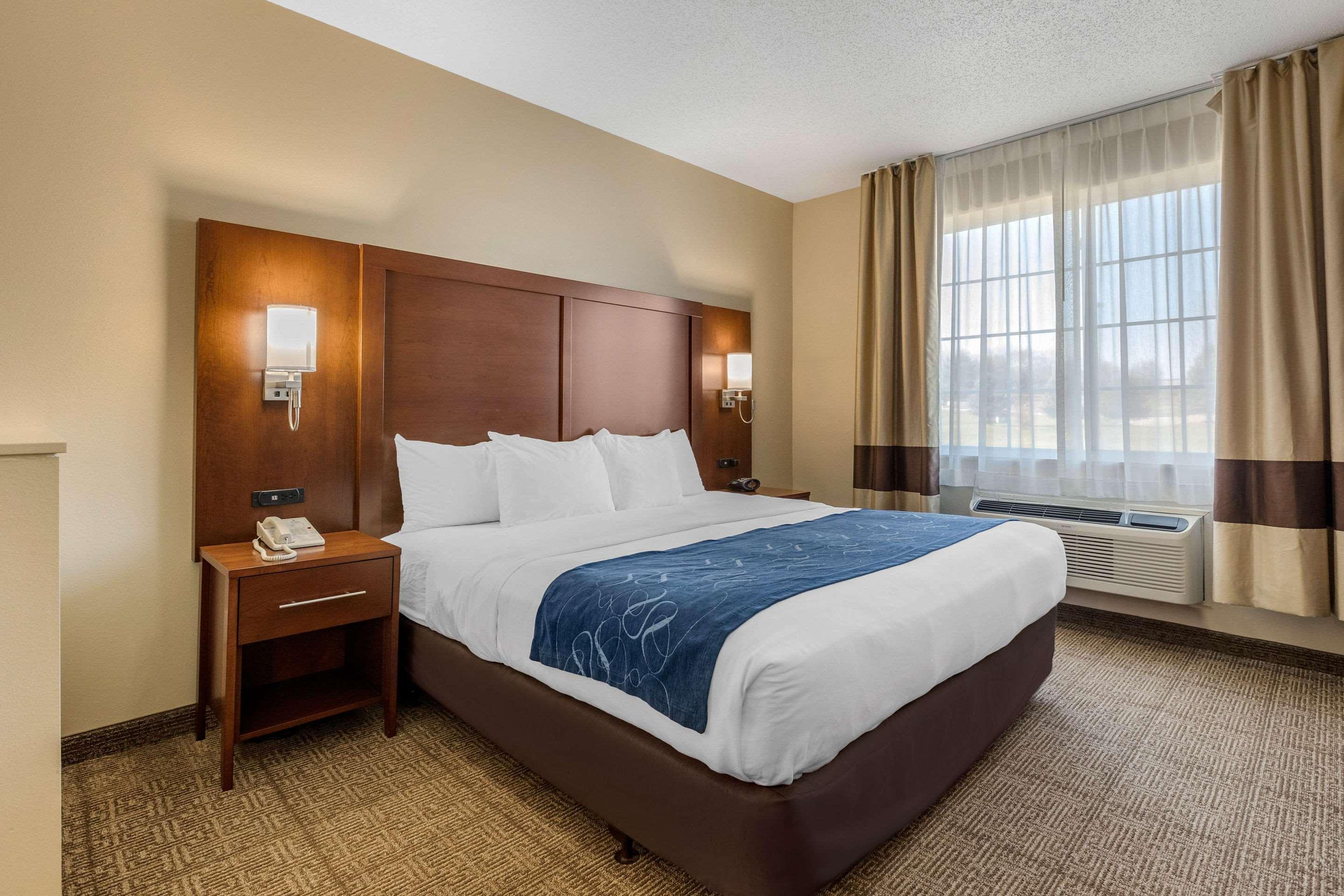 Comfort Suites Cedar Falls Ngoại thất bức ảnh