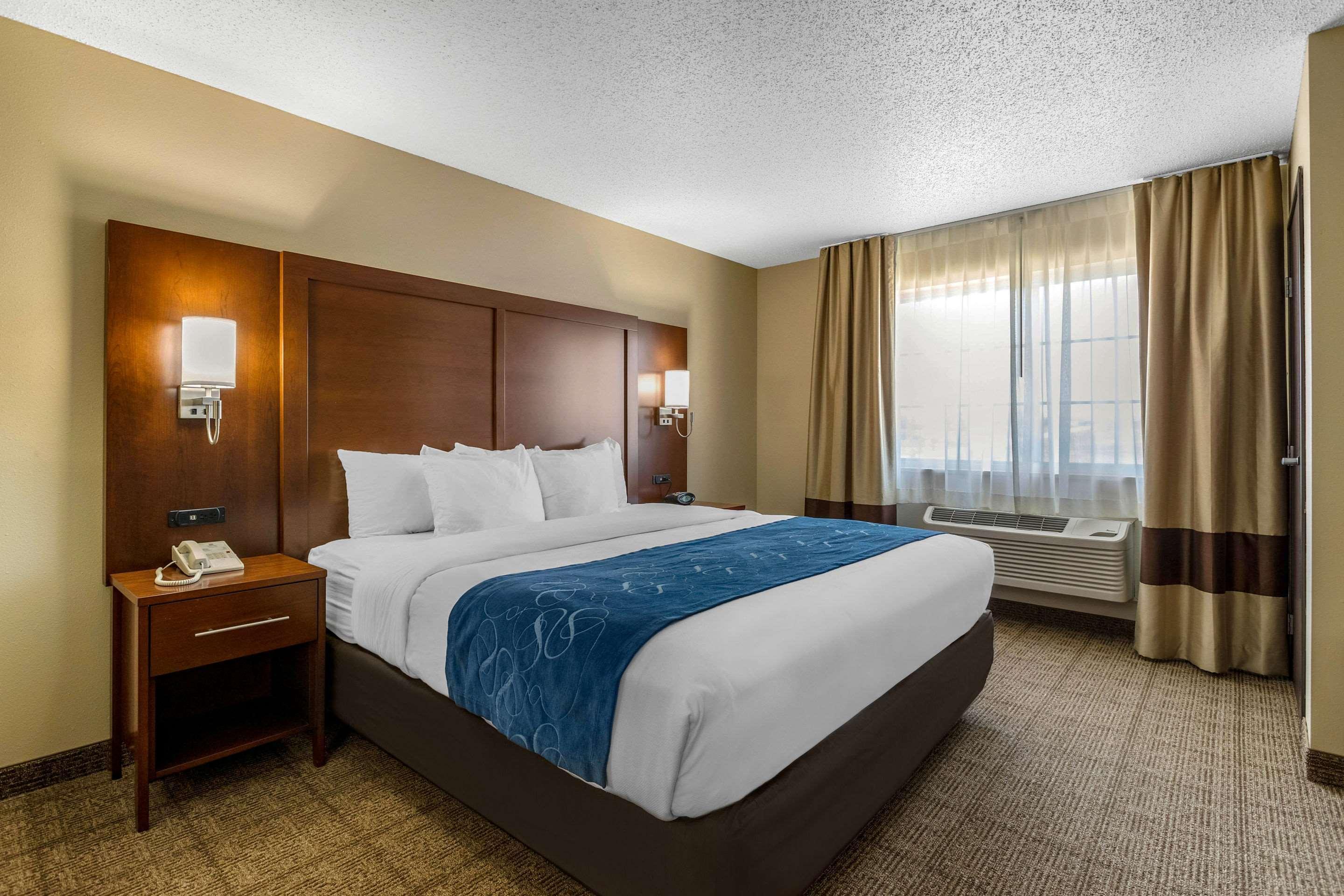 Comfort Suites Cedar Falls Ngoại thất bức ảnh