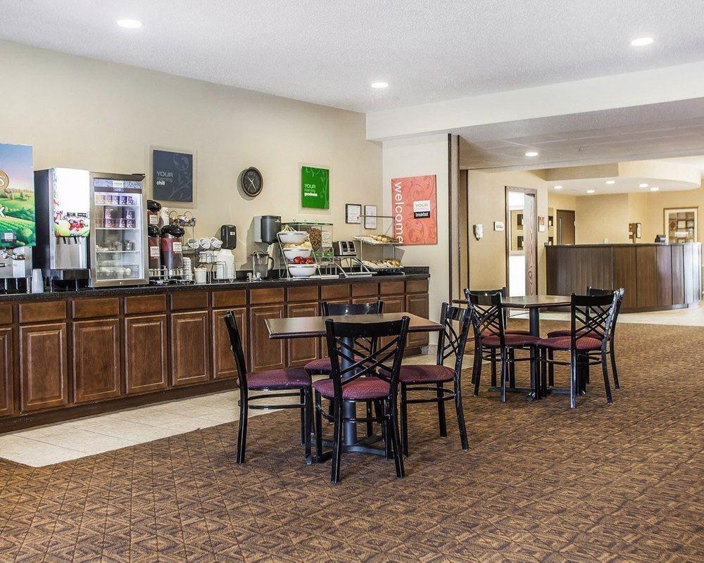 Comfort Suites Cedar Falls Ngoại thất bức ảnh