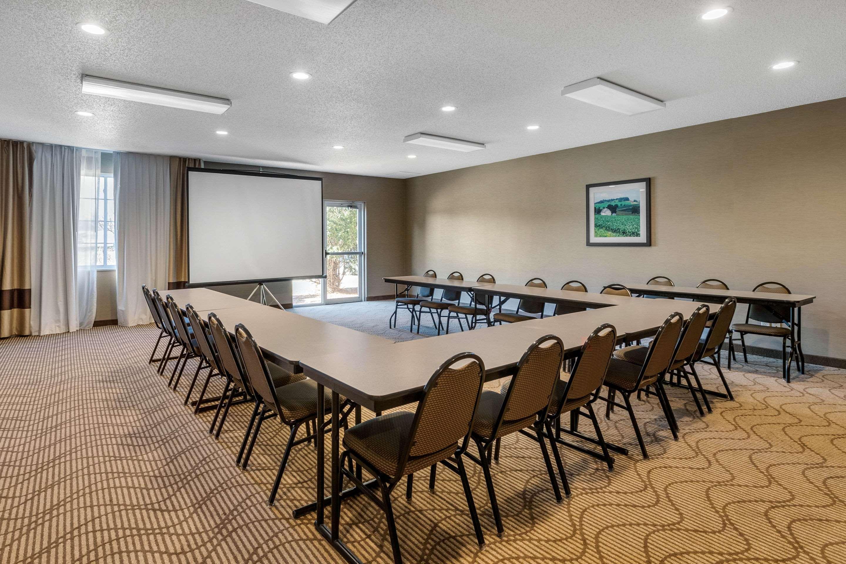 Comfort Suites Cedar Falls Ngoại thất bức ảnh