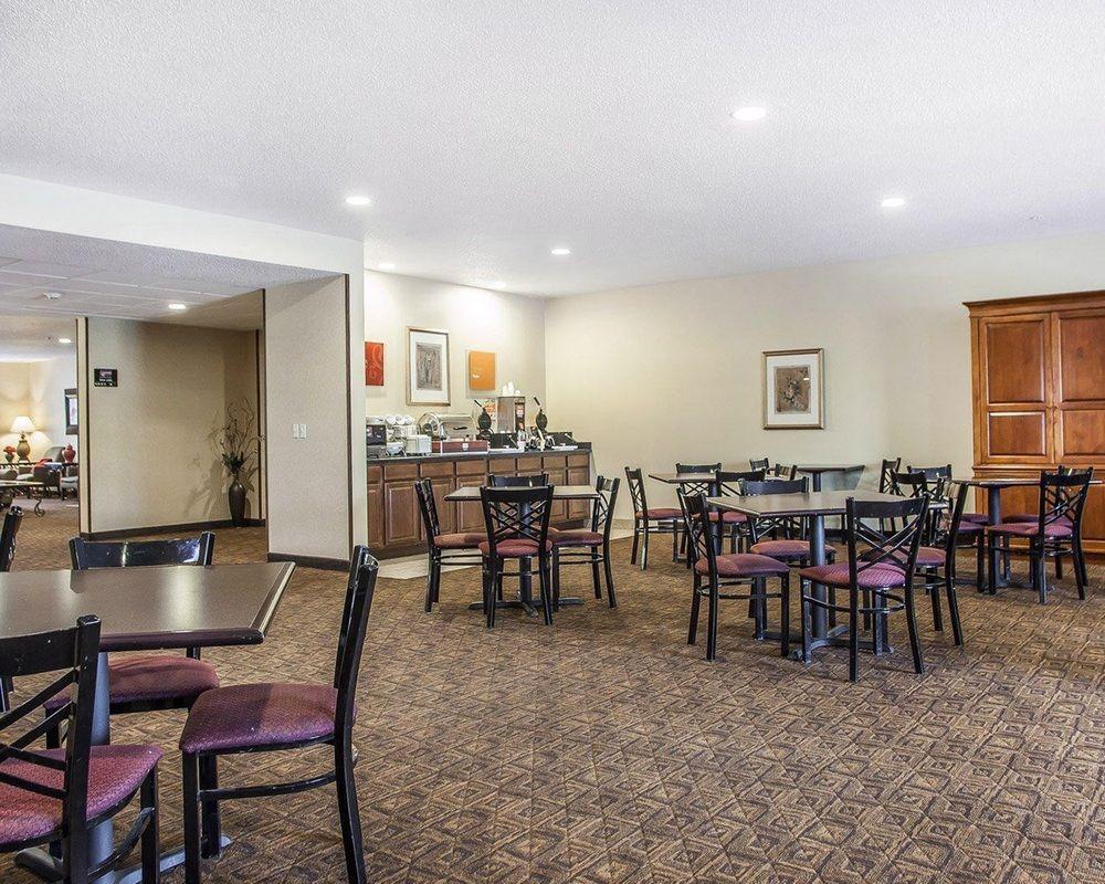 Comfort Suites Cedar Falls Ngoại thất bức ảnh