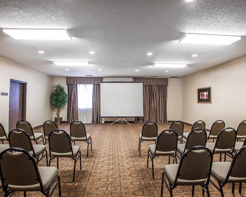 Comfort Suites Cedar Falls Ngoại thất bức ảnh