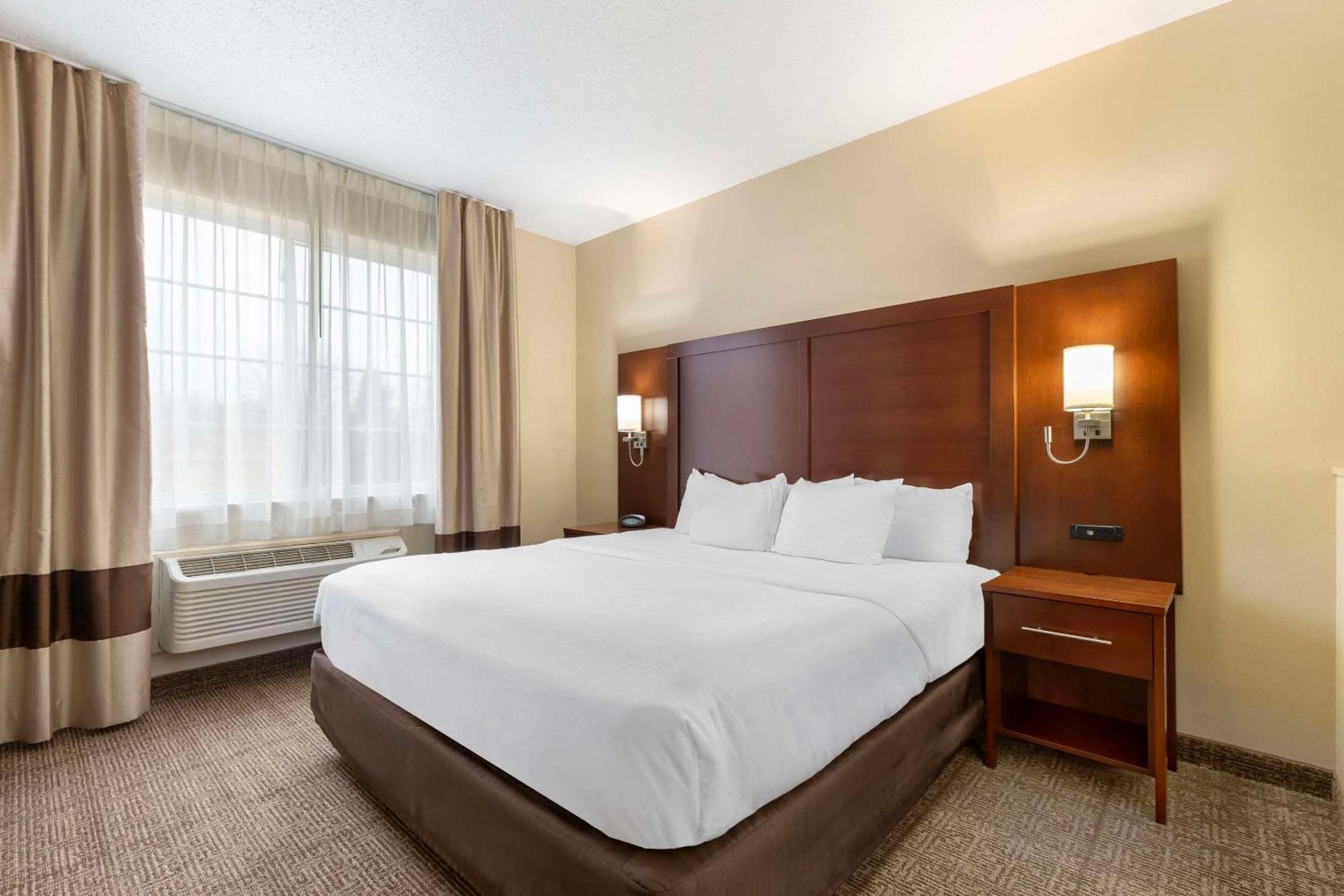 Comfort Suites Cedar Falls Ngoại thất bức ảnh
