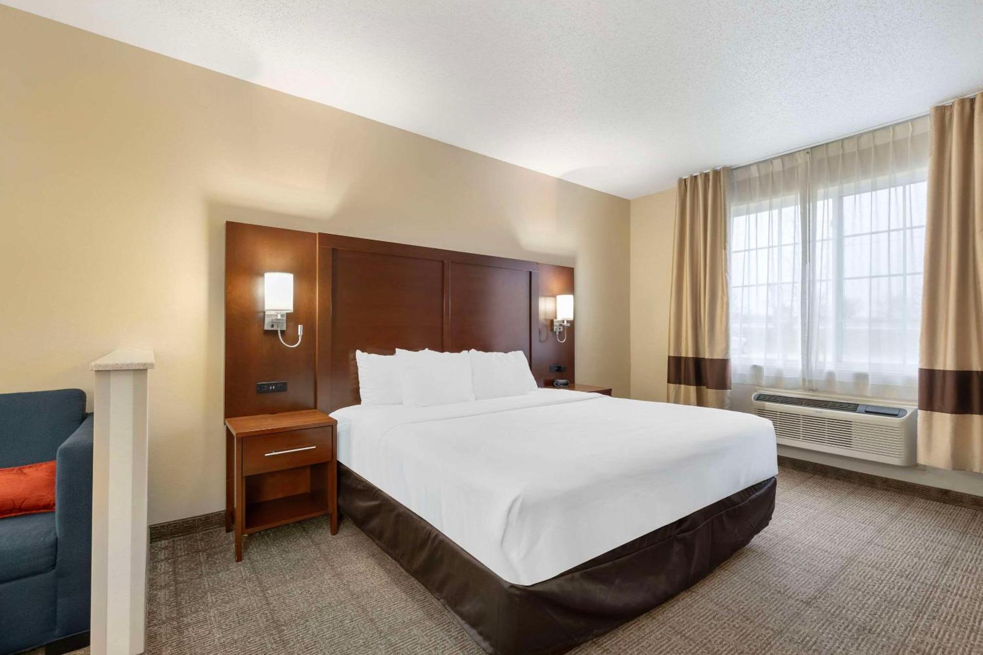 Comfort Suites Cedar Falls Ngoại thất bức ảnh