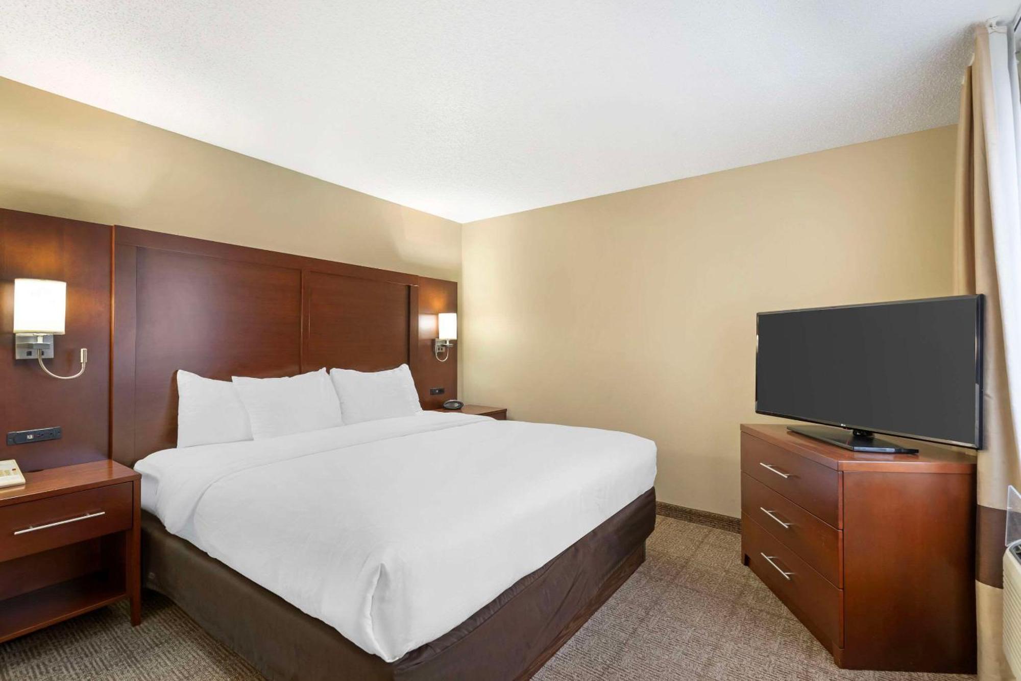 Comfort Suites Cedar Falls Ngoại thất bức ảnh