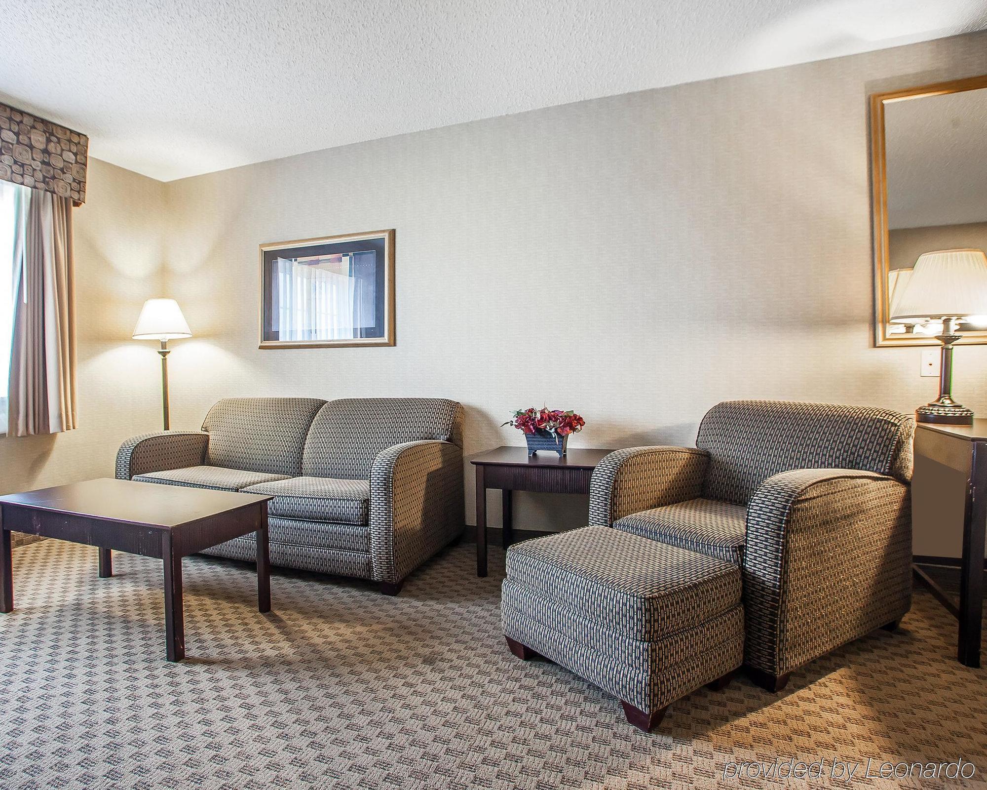 Comfort Suites Cedar Falls Ngoại thất bức ảnh